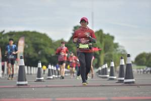 BIB: 109
                            <button type="button" onclick="openModal(4923494)" class="btn btn-primary btn-sm float-right btn-popup" data-toggle="modal" data-target=".modal-high-quality">
                        <i class="fas fa-shopping-cart"></i> Add to Cart
                    </button>
                                            <button type="button" onclick="isThisMe(4923494, true)" class="btn btn-success btn-sm float-right btn-popup btn-isme hidden" data-toggle="tooltip" data-placement="bottom" title="นี่คือรูปของคุณใช่ไหม คลิกที่นี่เพื่อเอาเข้าอัลบั้ม">
                        <i class="fas fa-plus"></i> Add to album
                    </button>
                    <button type="button" onclick="isThisMe(4923494, false)" class="btn btn-warning btn-sm float-right btn-popup btn-isnotme hidden">
                        <i class="fas fa-ban"></i> Remove from album
                    </button>